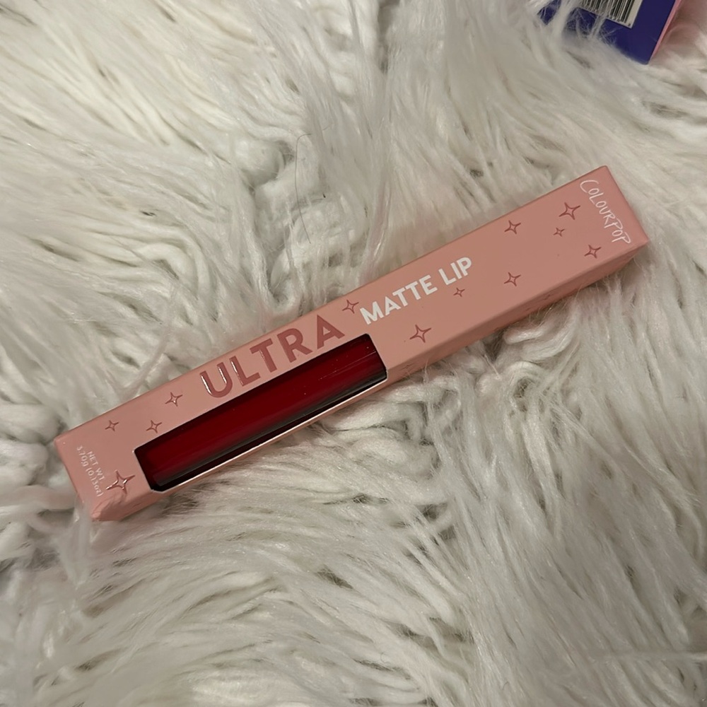 6/$25 colourpop risk taker ultra matte red lip